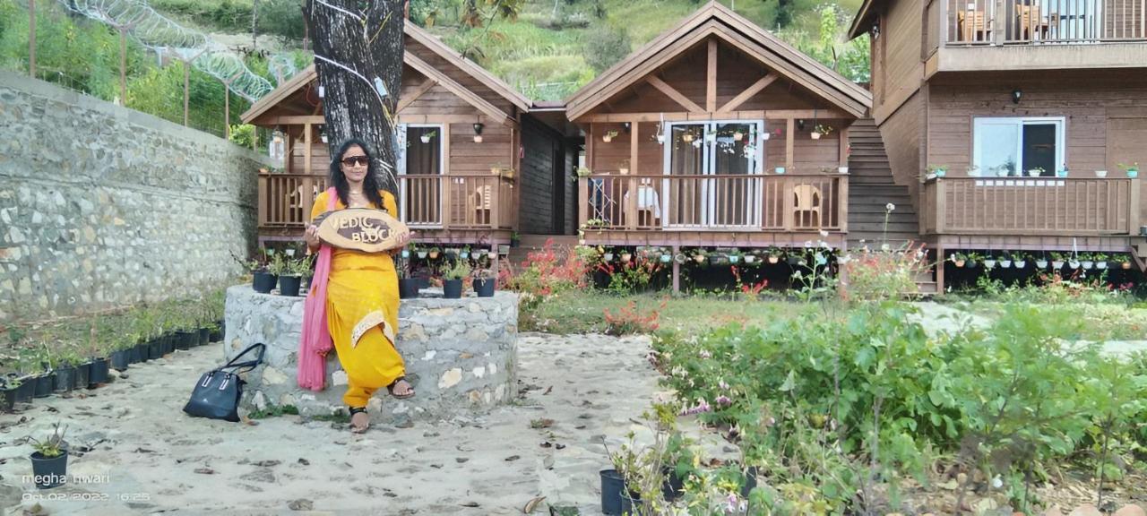 Vanprastha Resorts Dwarahat Экстерьер фото